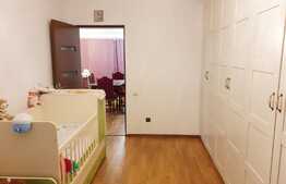 Apartament 3 camere,  zona centrala Floresti!