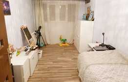 Apartament 3 camere,  zona centrala Floresti!