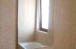 Apartament de inchiriat cu 2 camere cu loc de parcare subteran, zona Meteor