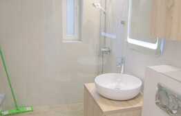 2 camere, renovat in intregime, 48 mp, etaj intermediar, zona Coloane 