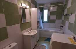 Decomandat, parcare, 56 mp utili, etaj intermediar, zona Florilor