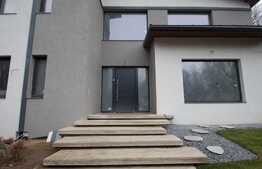 Casa individuala, 271 mp utili, 2200 mp teren, incalzire in pardoseala, finalizata!