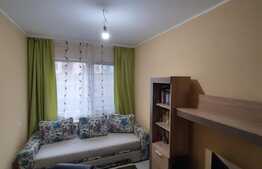 Gradina 70 mp, 2 bai, terasa, balcon, loc de parcare, zona Sub cetate