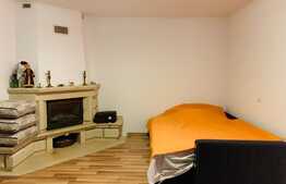 2 camere, decomandate, imobil tip casa, zona strazii Aurel Vlaicu