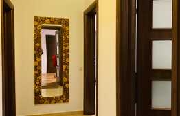 2 camere, decomandate, imobil tip casa, zona strazii Aurel Vlaicu