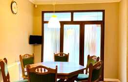 Casa individuala, terasa, 2 locuri de parcare, zona Hotel Paradis