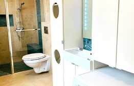 Casa individuala, terasa, 2 locuri de parcare, zona Hotel Paradis