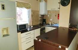 Apartament, 2 camere, Floresti