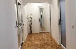 Apartament 3 camere, decomandate, 72 mp, parcare, modern, zona strazii Aurel Vlaicu
