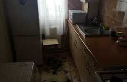 Apartament 4 camere, decomandat, etaj 1, parcare, zona Nora