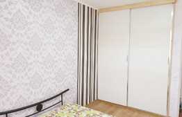 Apartament 2 camere, decomandat, zona Teilor!