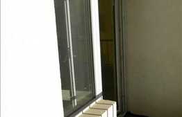 3 camere de vanzare, zona strazii Florilor