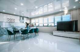 Casa cuplata, 225 mp, 250 mp teren, ultra-moderna, utilitati, priveliste! garaj!