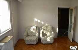 4 camere decomandate, 78.80 mp, zona strazii Parang. Boxa si loc de parcare!