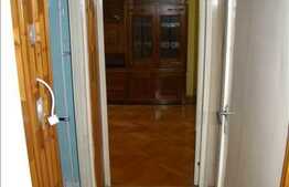 4 camere decomandate, 78.80 mp, zona strazii Parang. Boxa si loc de parcare!