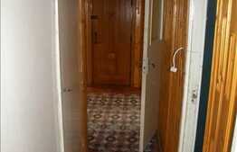 4 camere decomandate, 78.80 mp, zona strazii Parang. Boxa si loc de parcare!