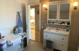 De vanzare casa pentru familia ta! 160 mp utili, 1000 mp teren, garaj, finisata modern lux, la cheie!