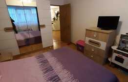 Garaj, parcare exterioara, 2 boxe, etaj intermediar, zona centrala