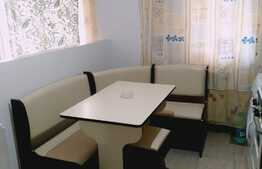 2 camere, 52 mp., gradina 41 mp., zona Porii