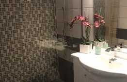 1 camera, decomandat, cochet, la cheie, 43 mp., zona Terra