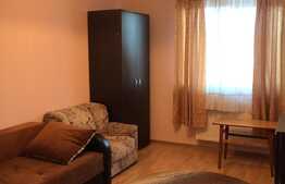 Apartament 3 camere, 54 mp, zona strazii Sub Cetate