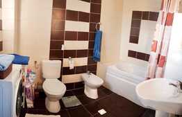 Apartament 3 camere, semidecomandate, 100 mp, parcare, zona strazii Fagului