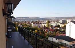 Apartament 3 camere, semidecomandate, 100 mp, parcare, zona strazii Fagului