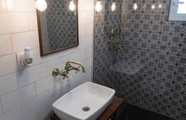 Acasa! Cochet, confortabil, cald! Vino sa descoperim impreuna acest apartament!