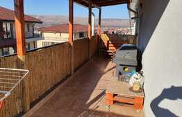 Finisaje de lux, 55mp, 3 camere, terasa 50mp, loc parcare! Zona strazii Subcetate!