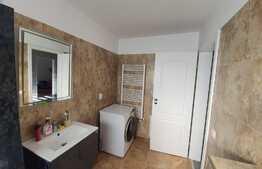 Finisaje de lux, 55mp, 3 camere, terasa 50mp, loc parcare! Zona strazii Subcetate!