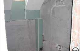 4 camere cu scara interioara, 75 mp!