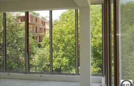 Geamuri tip vitrina, 75 mp, pret oportun!in cartierul Andrei Muresanu!