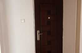 Spatiu comercial, 35 mp cu VITRINA pe tot frontul stradal, zona cu trafic pietonal intens 