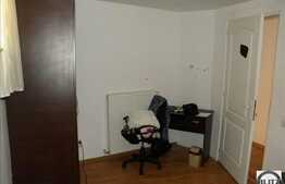 3 camere intr-un imobil tip vila din Zorilor!