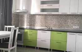 Apartament 3 camere, 70 mp, zona Vivo