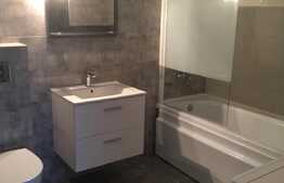 Apartament 3 camere, 70 mp, zona Vivo