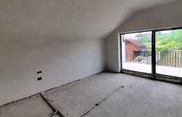 Casa individuala de vanzare, cu teren de 766 mp, Dambul Rotund