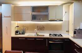 Disponibil cu 1 aprilie.Apartament 3 camere, 2 bai, 82mp, 2 parcari, zona strazii Florilor