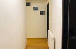 Disponibil cu 1 aprilie.Apartament 3 camere, 2 bai, 82mp, 2 parcari, zona strazii Florilor