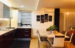 Disponibil cu 1 aprilie.Apartament 3 camere, 2 bai, 82mp, 2 parcari, zona strazii Florilor