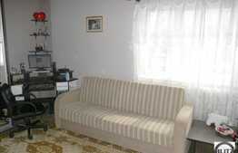 De vanzare 2 camere decomandate, 54 mp utili, zona strazii Luceafarului