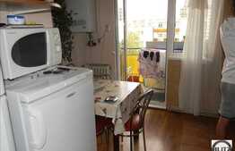 De vanzare 2 camere decomandate, 54 mp utili, zona strazii Luceafarului