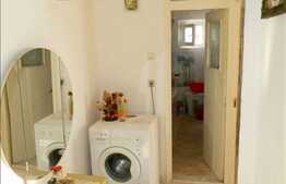 Vanzare 4 camere, decomandat, 94 mp, parcare, boxa la subsol, zona Kaufland!