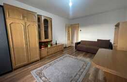 Apartament de 2 camere, decomandat, balcon, zona Golden Tulip