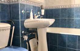 Apartament cu 3 camere, decomandat, 80 mp, parcare, zona Iulius Mall