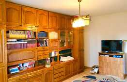 Apartament cu 3 camere, decomandat, 80 mp, parcare, zona Iulius Mall