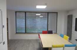 Imobil modern in zona centrala, cu parcari