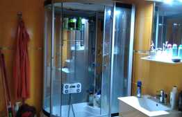 Apartament 3 camere, 73 mp, zona Florilor