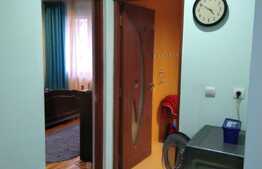 Apartament 3 camere, 73 mp, zona Florilor