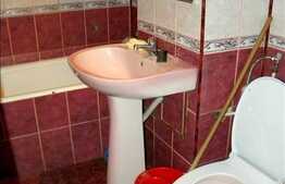 Vanzare 2 camere decomandate, 50 mp, zona Universitatii Tehnice